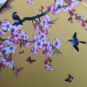 Meet your Posher, Yvonne